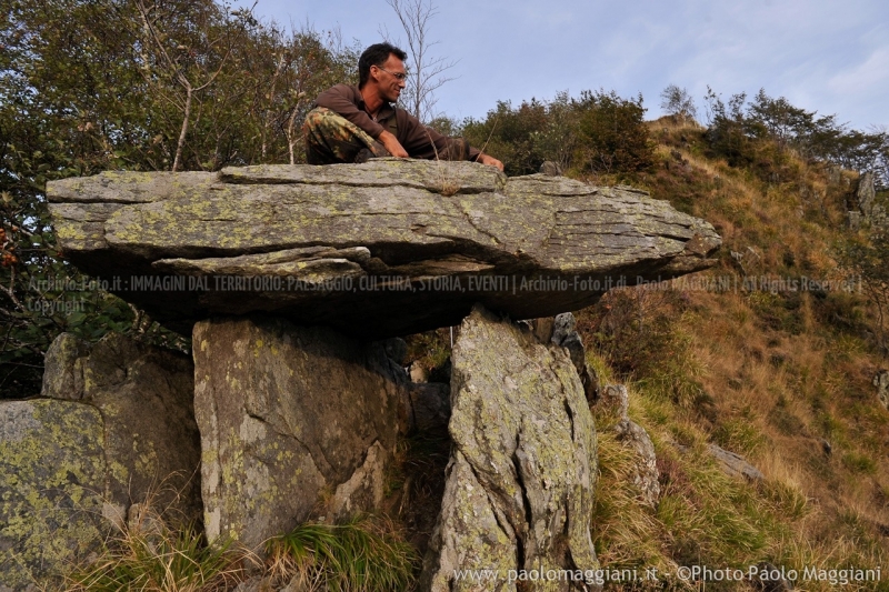 24-settembre-2011-dolmen-monte-freddone-alpi-apuane-apuanian-alps-enrico-calzolari-photo-paolo-maggiani_dsc4316jpg_26048376822_o