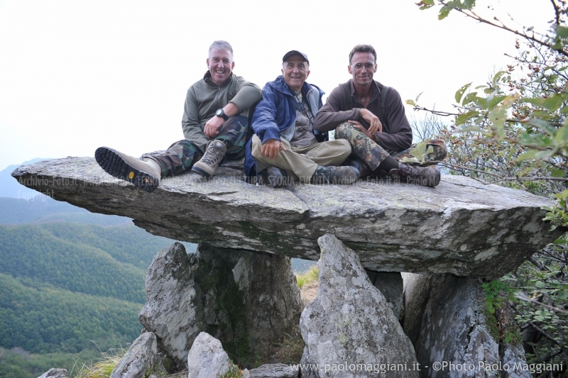 24-settembre-2011-dolmen-monte-freddone-alpi-apuane-apuanian-alps-enrico-calzolari-photo-paolo-maggiani_dsc4377jpg_25538298453_o