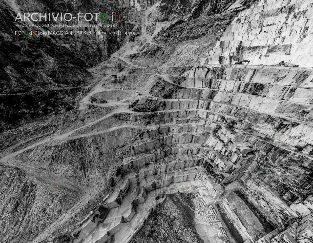Panoramica da drone della Cave di Marmo_Cave Michelangelo_8AED792F-B609-43D7-81E0-49D55012CD9D
