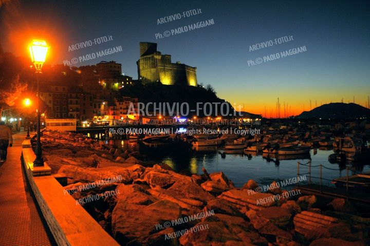 Lerici_Castello_porto_passeggiata_154ND70019P_MAG9971-FS