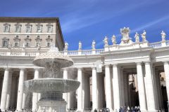 Roma, Piazza San Pietro, colonnato, Città del Vaticano